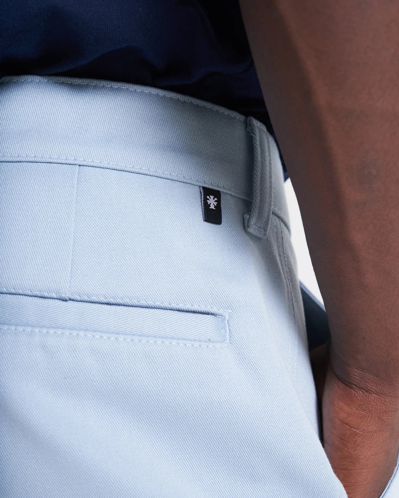 ART SHORT - DUSTY BLUE